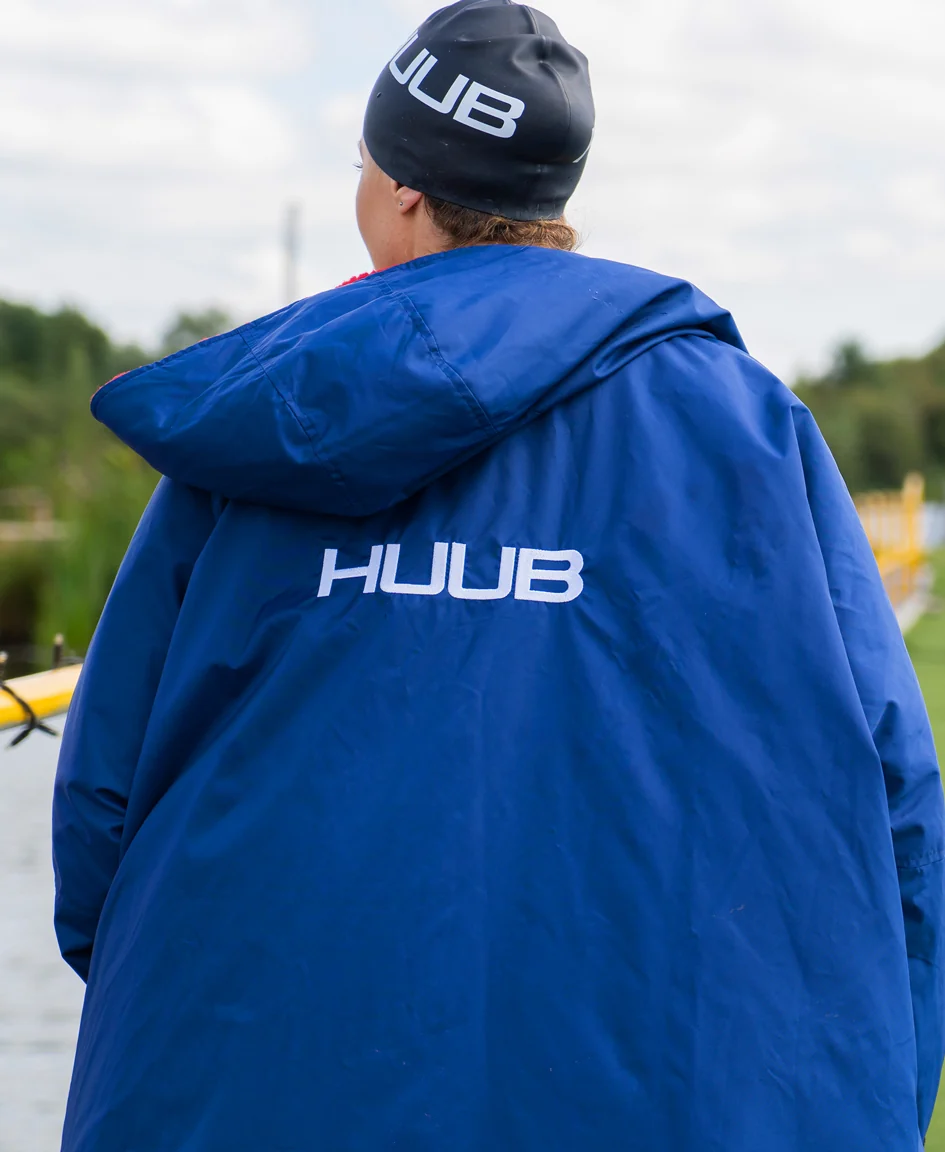 HUUB Changing Robe - Royal Blue and Red - Image 5