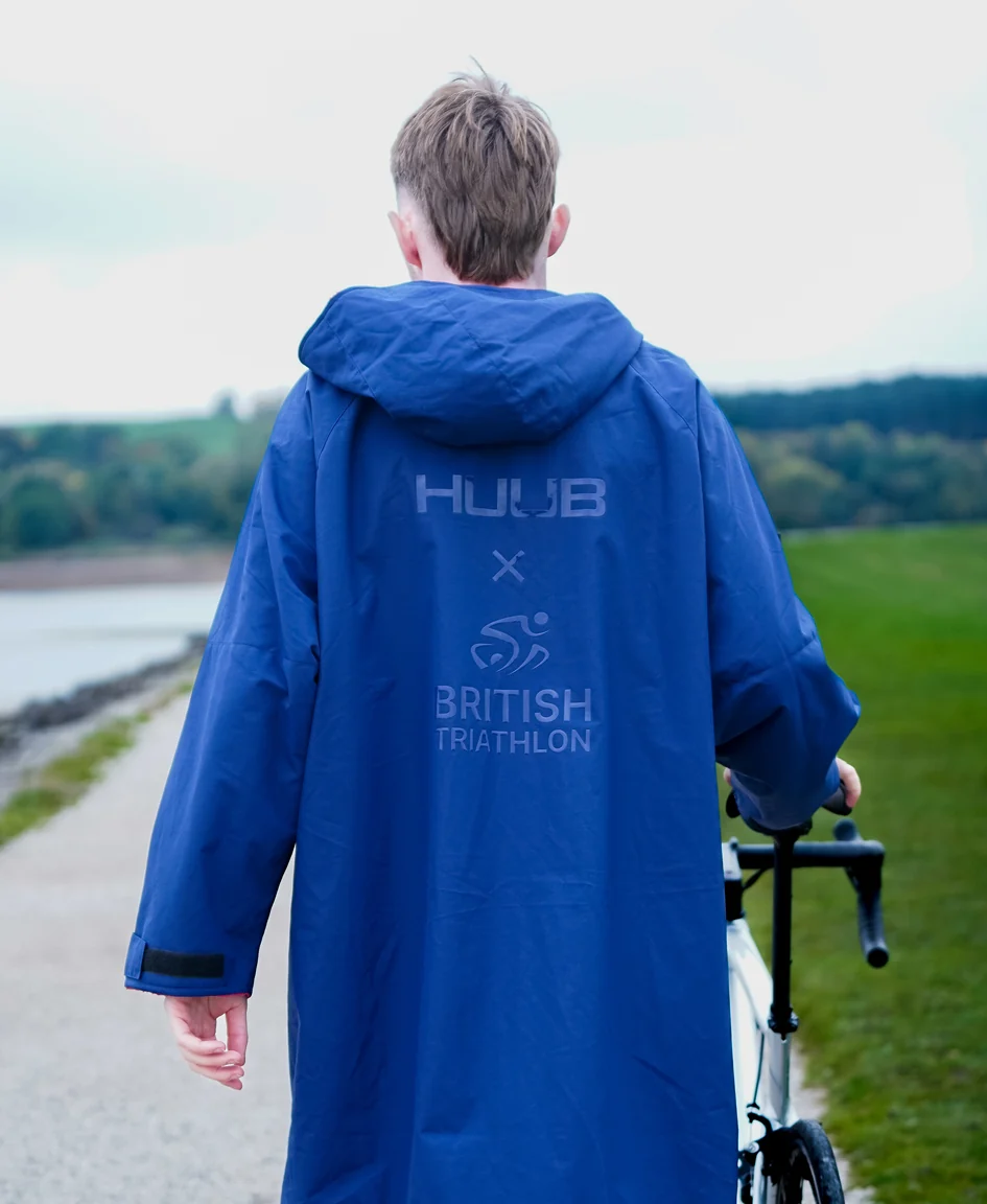 HUUB X British Triathlon Changing Robe - Image 5
