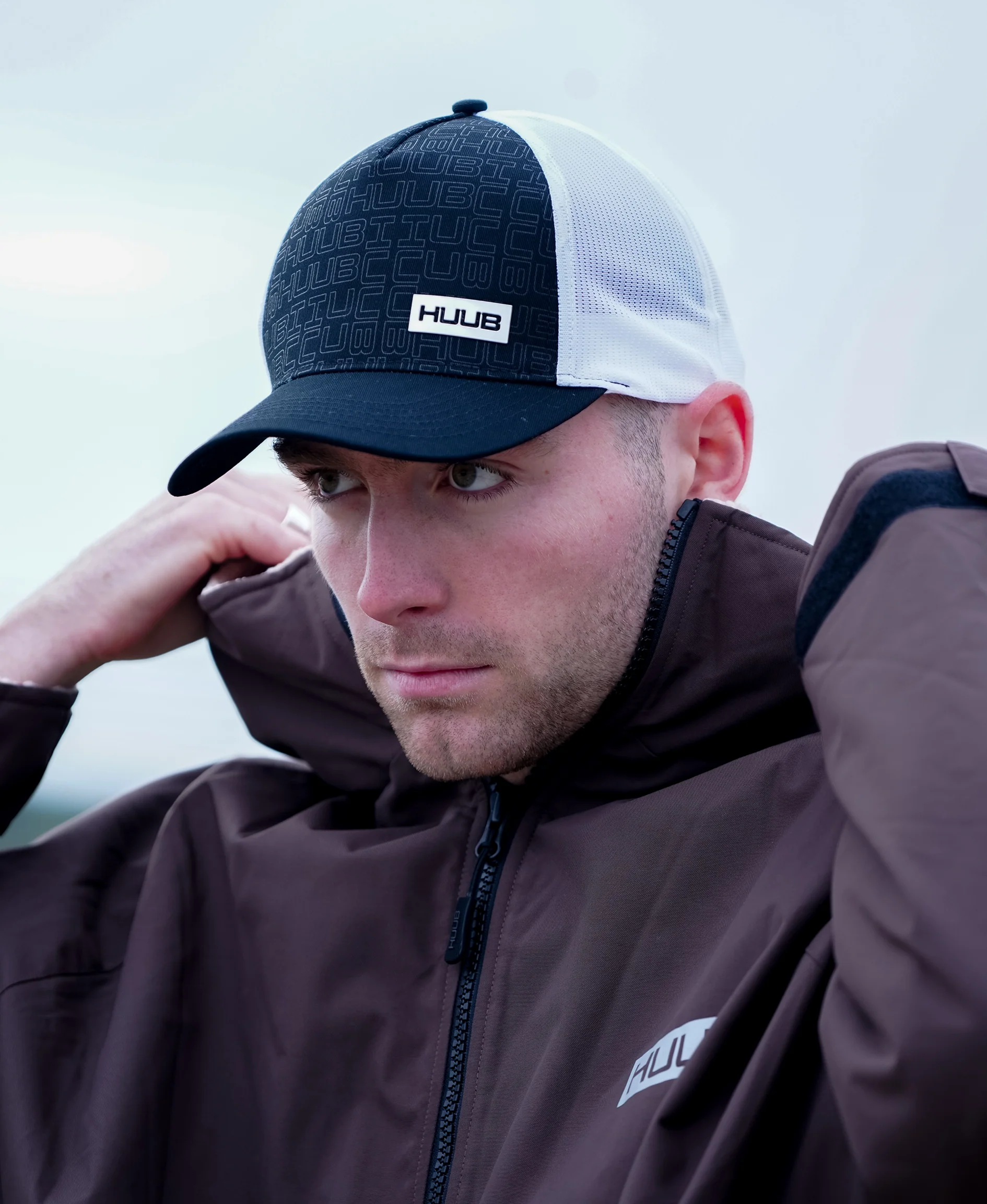 Running Baseball Cap - Black/White - Image 3